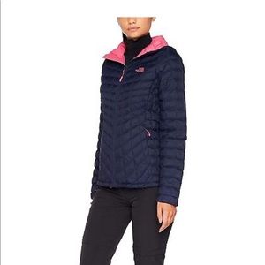 New Women’s North Face Thermoball
